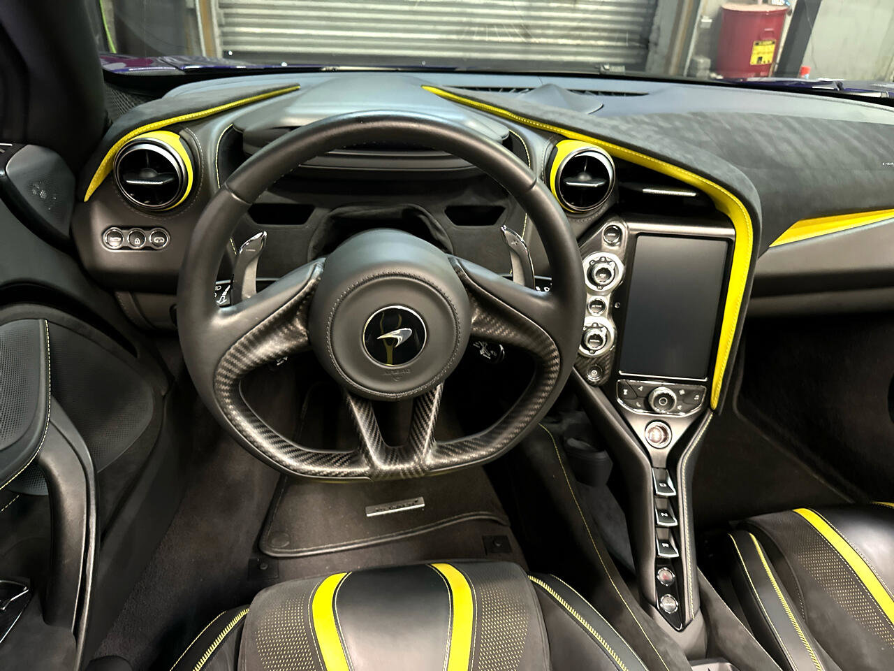 Used 2023 McLaren 720S Performance image 17