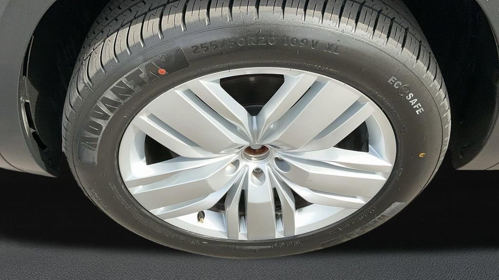 Used 2019 Volkswagen Atlas SE w/ Towing Package FWD image 10