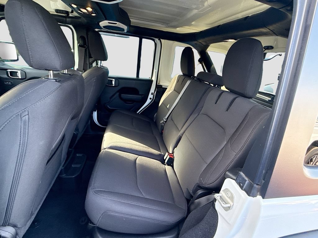 Used 2023 Jeep Wrangler Unlimited AWD/4WD image 24