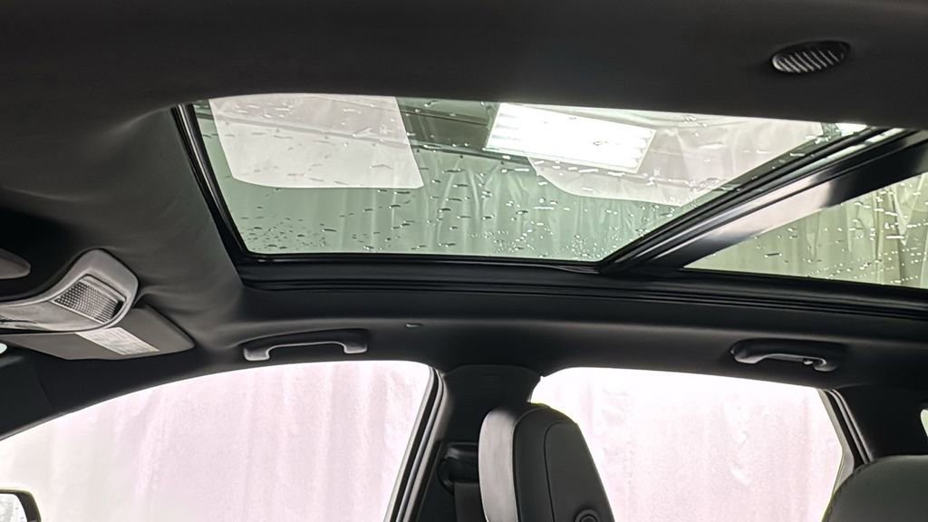 Used 2022 Cadillac XT5 Premium Luxury w/ LPO, Floor Liner Package image 41