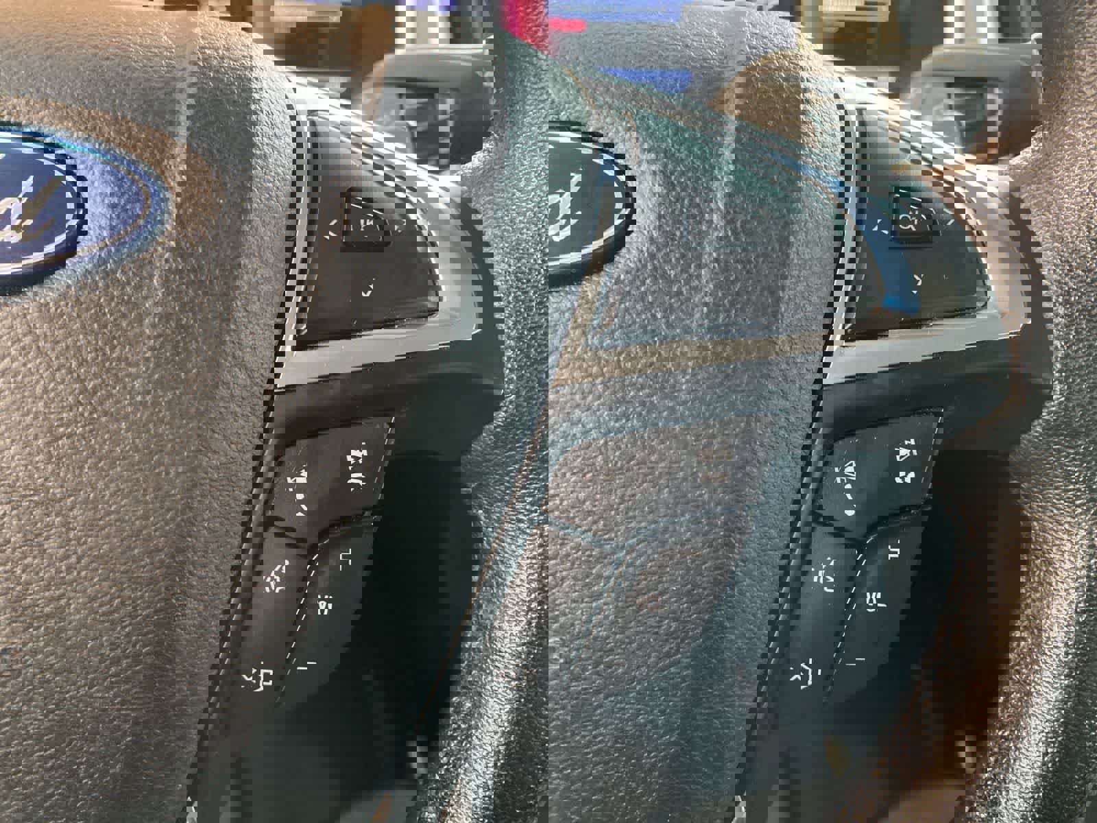 Used 2019 Ford Edge SEL w/ Equipment Group 201A image 21