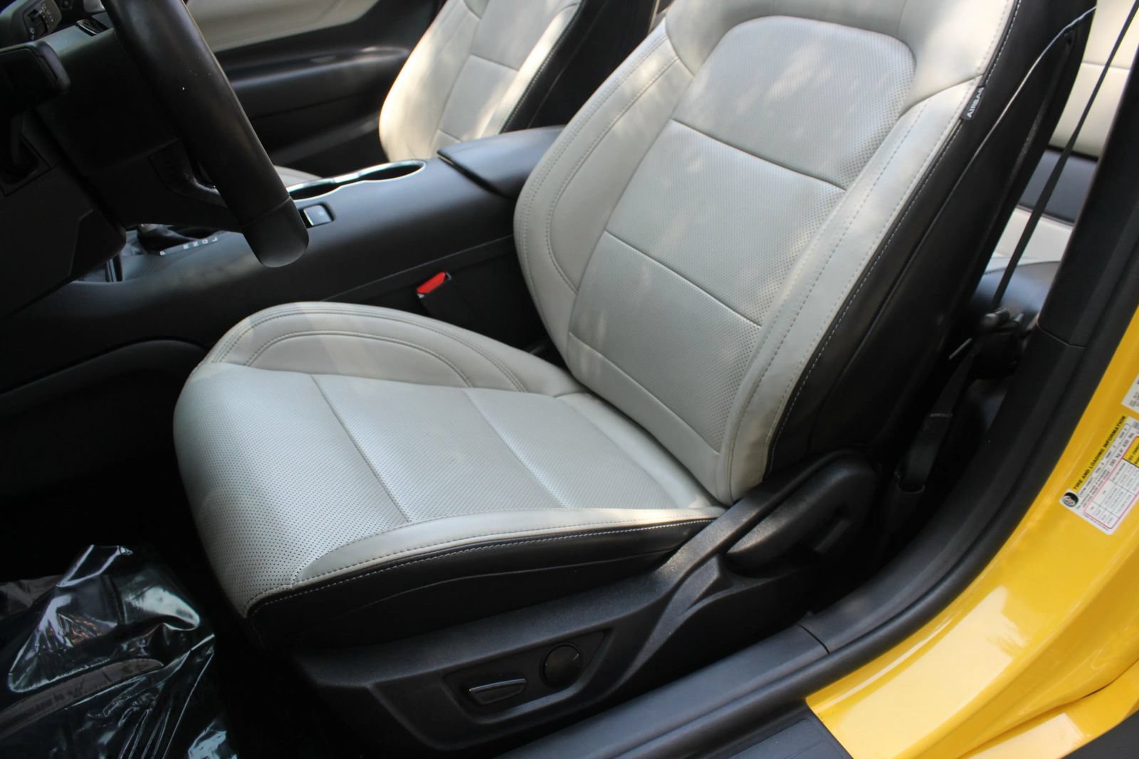 Used 2024 Ford Mustang Premium RWD image 17