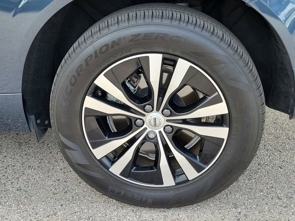 Certified 2025 Volvo XC60 T8 Core w/ Protection Package Premier AWD/4WD image 13