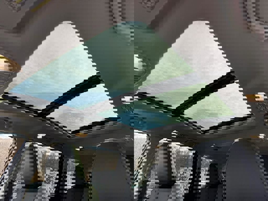 Used 2025 Subaru Ascent Onyx Edition w/ Onyx Package image 16