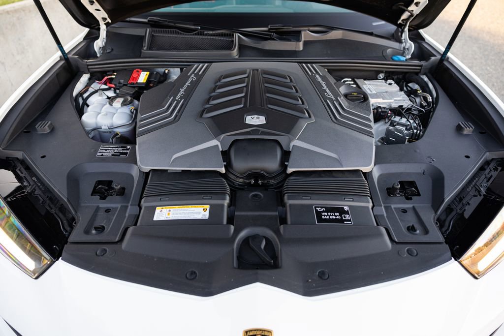 Used 2023 Lamborghini Urus Performante image 55