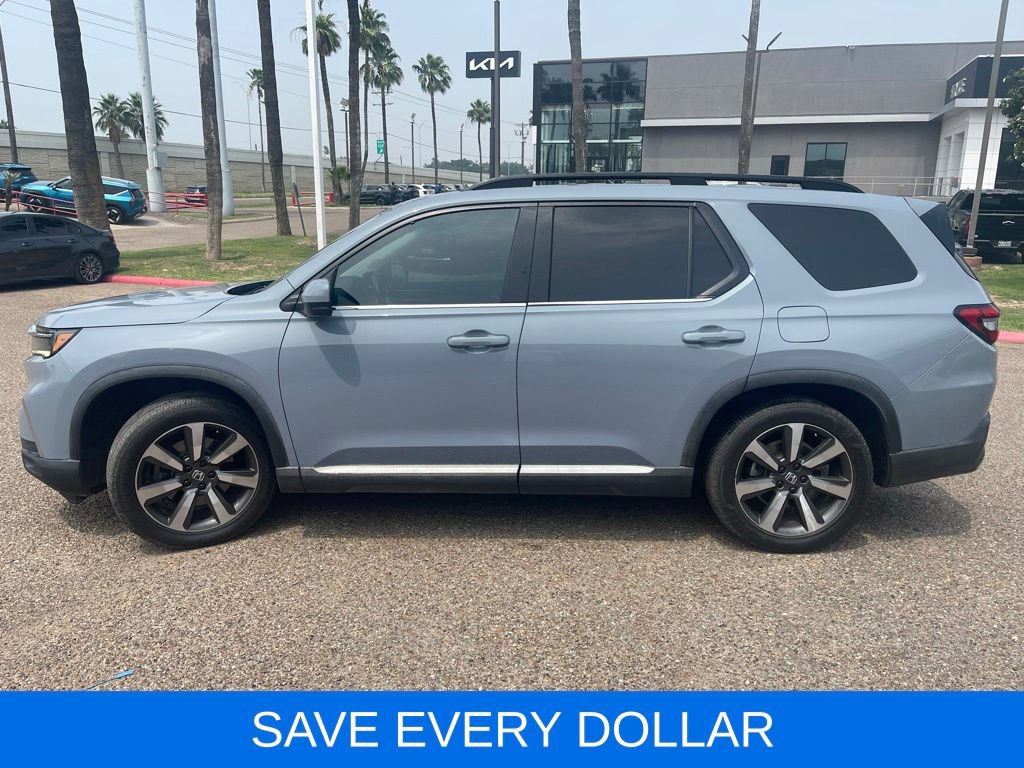 Used 2023 Honda Pilot Touring image 3