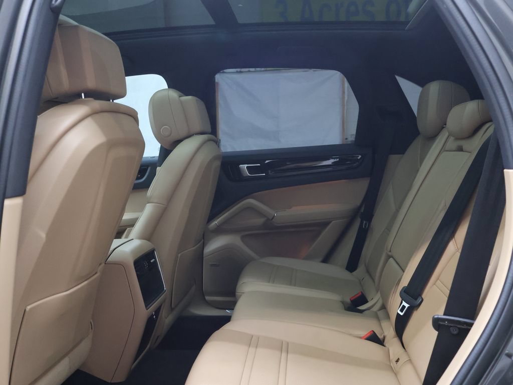Used 2020 Porsche Cayenne AWD/4WD image 14
