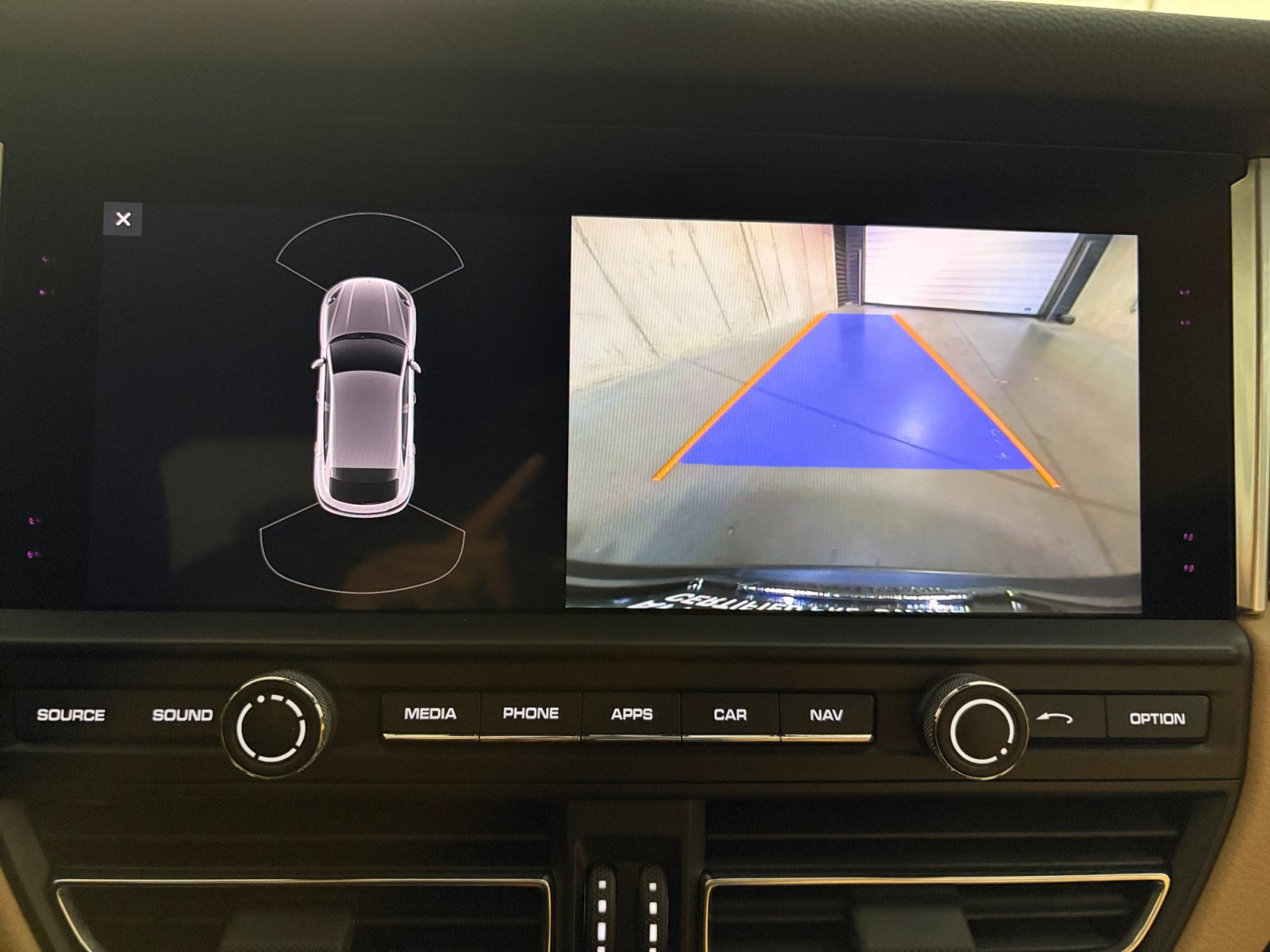 Certified 2020 Porsche Macan S AWD/4WD image 40