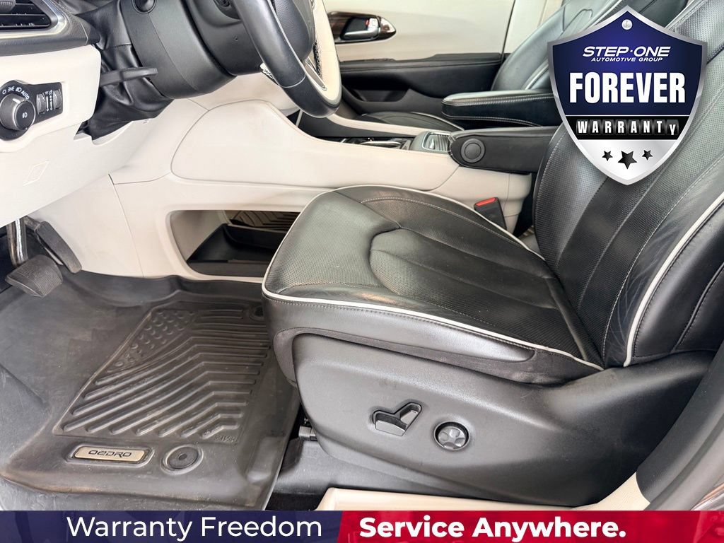 Used 2021 Chrysler Pacifica Limited AWD/4WD image 14