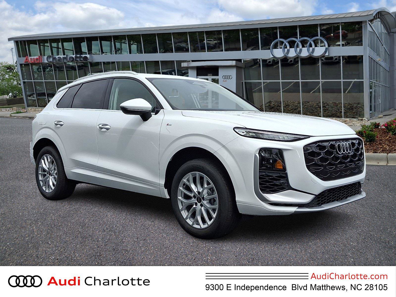 New 2026 Audi Q3 quattro 2.0T AWD/4WD image 1