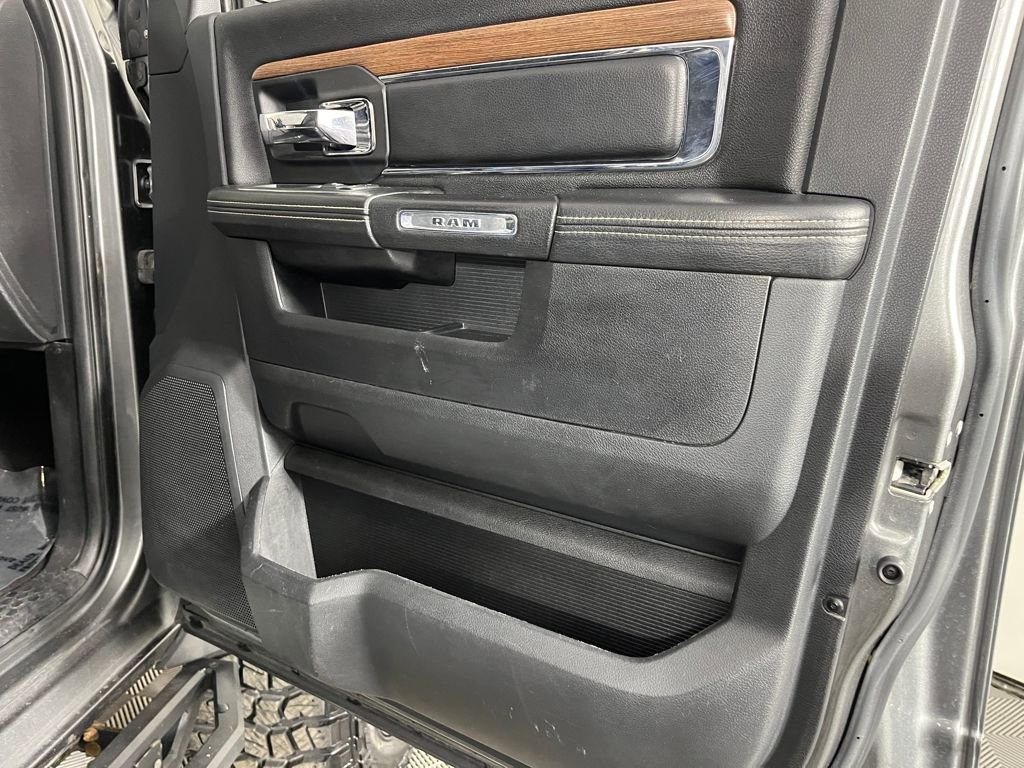 Used 2013 RAM 2500 Laramie w/ Convenience Group image 16