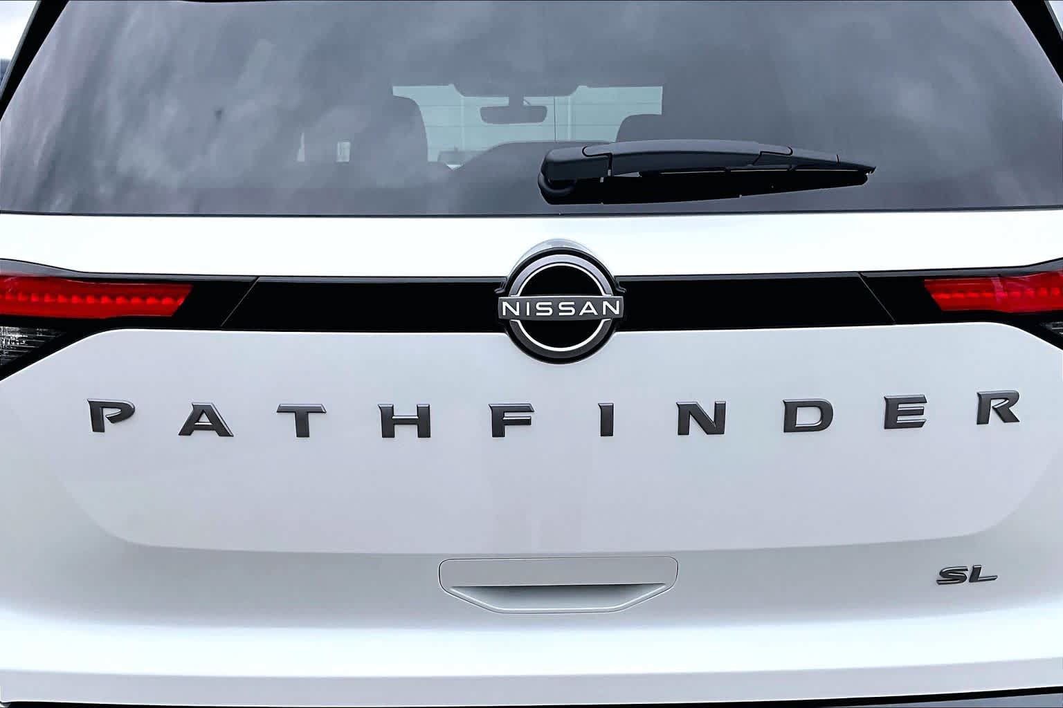 New 2026 Nissan Pathfinder SL FWD image 8