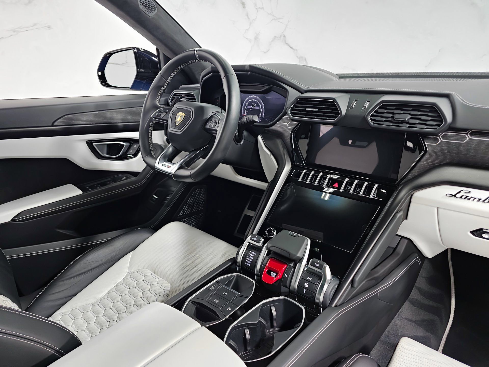 Used 2021 Lamborghini Urus image 15