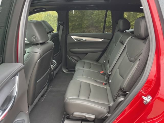 New 2025 Cadillac XT6 Luxury image 37