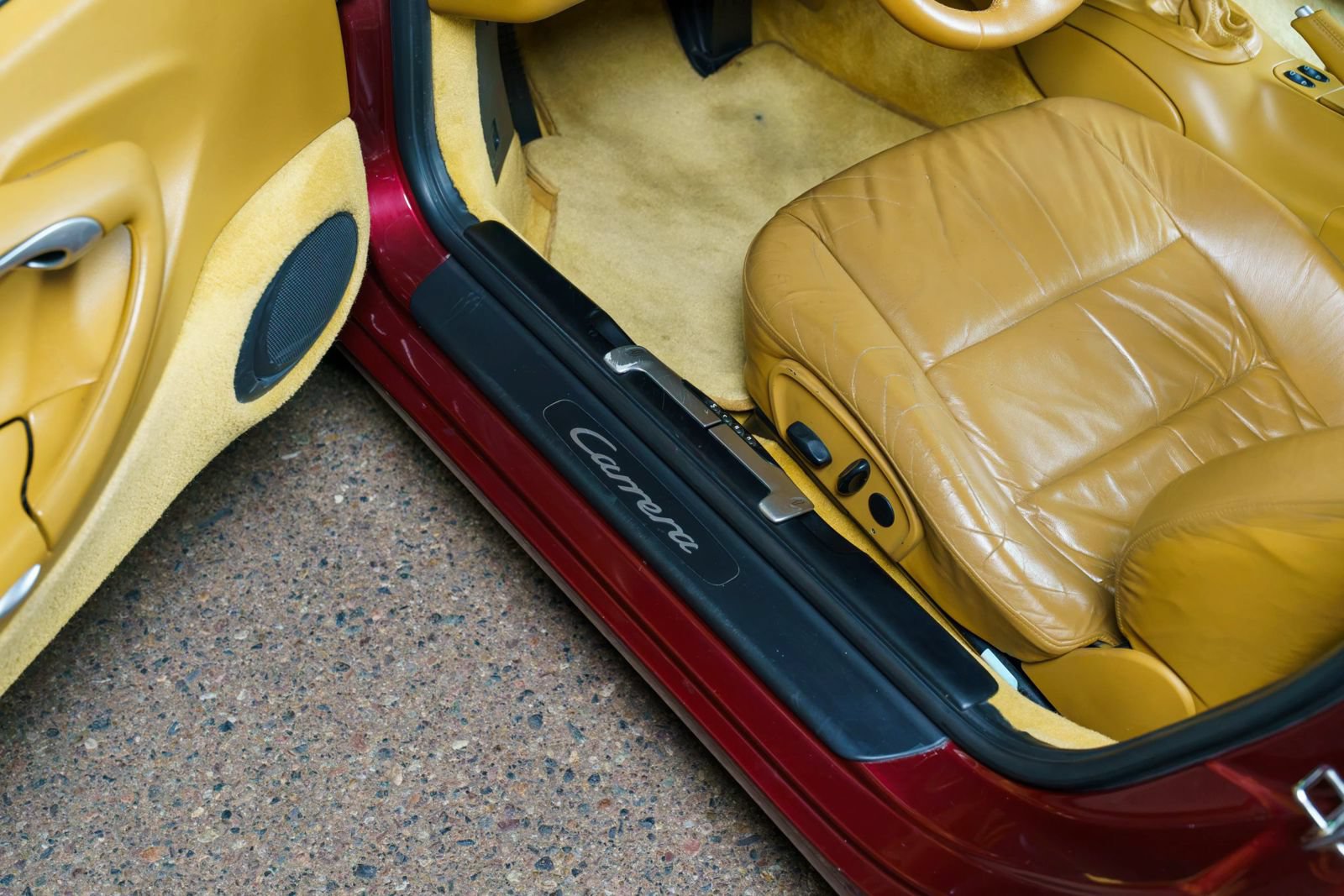 Used 2000 Porsche 911 Carrera image 65
