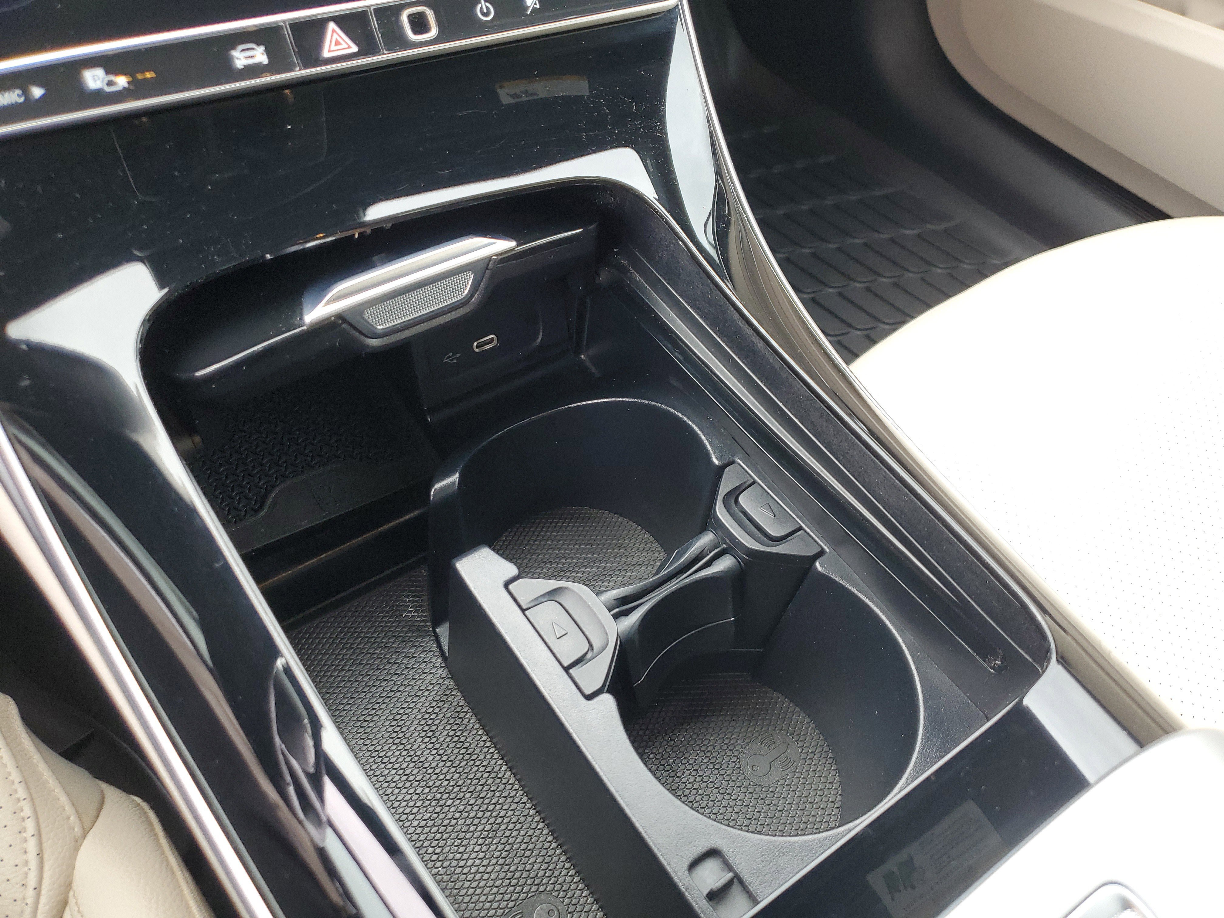 Used 2023 Mercedes-Benz C 300 Sedan image 21