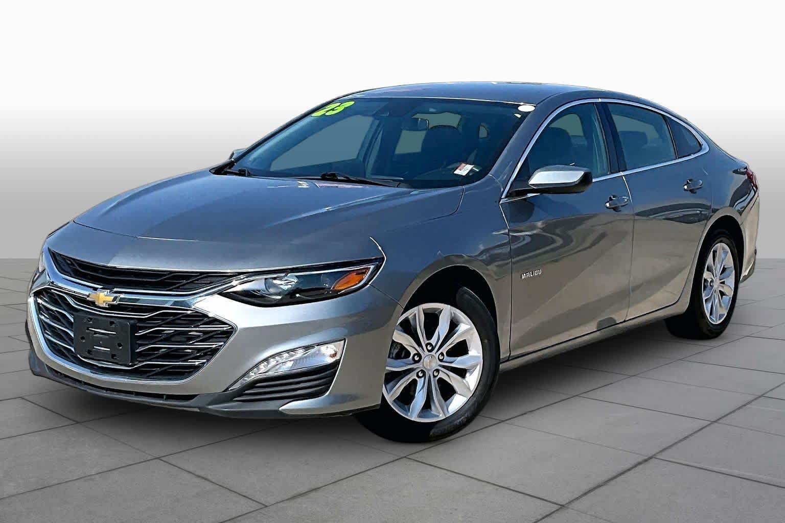 Used 2023 Chevrolet Malibu LT FWD image 2