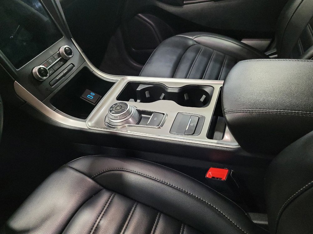 Used 2024 Ford Edge SEL image 26