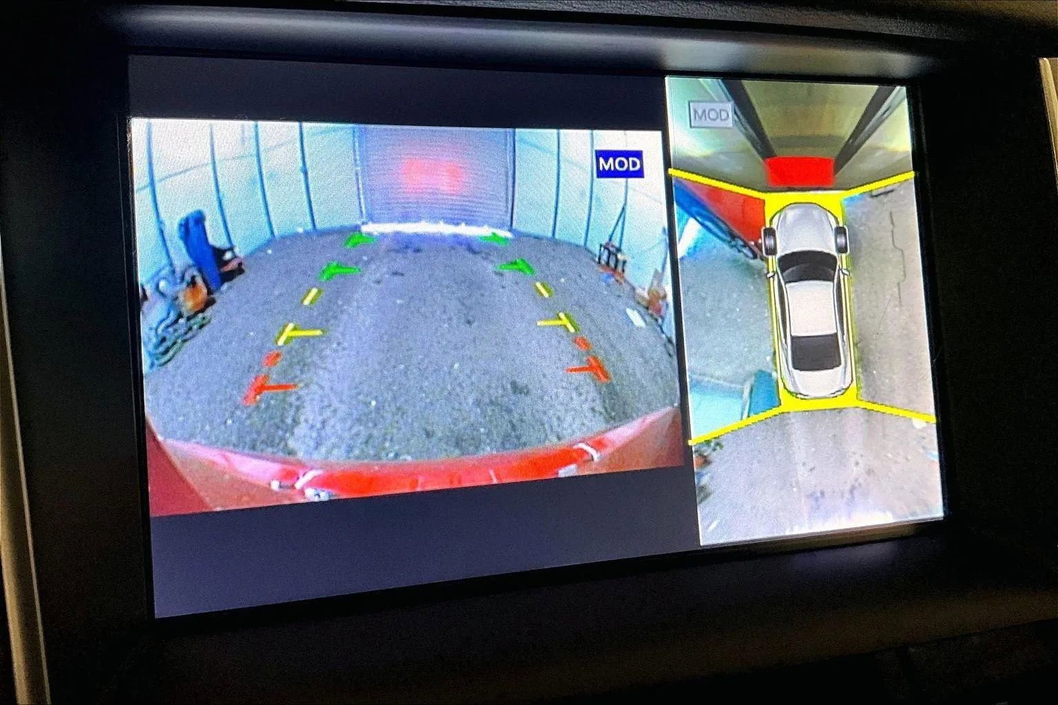 Used 2018 INFINITI Q60 Red Sport 400 w/ Pro Active Package image 20