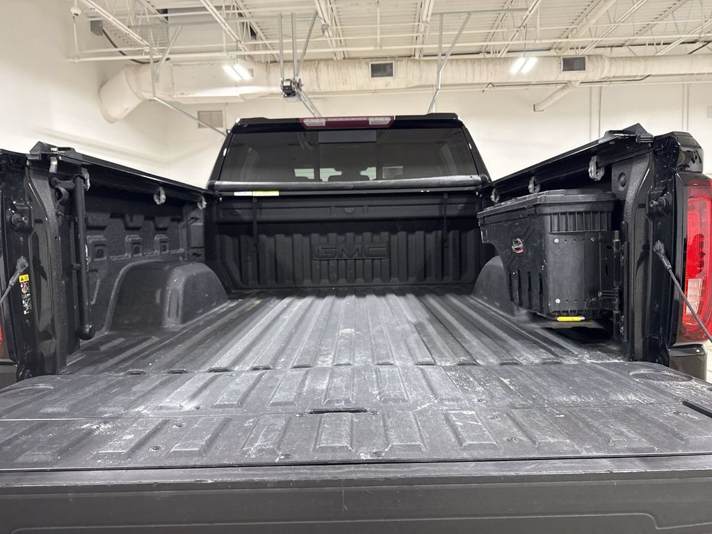 Used 2022 GMC Sierra 1500 SLT w/ SLT Premium Plus Package AWD/4WD image 25