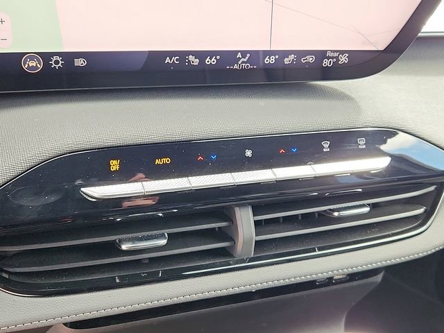 Certified 2025 Buick Enclave Preferred AWD/4WD image 15