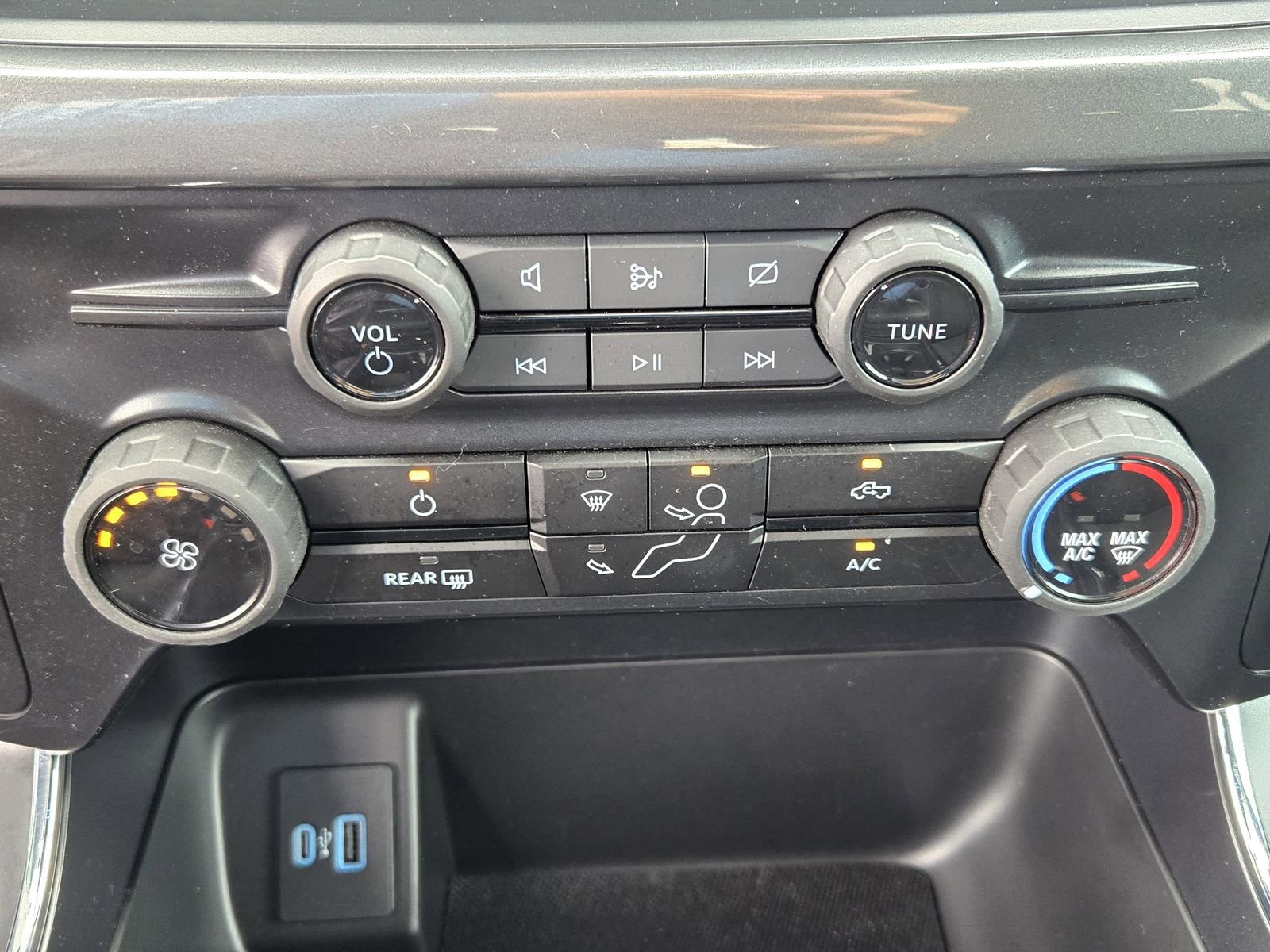 Used 2024 Ford F150 STX w/ STX Black Appearance Package AWD/4WD image 18