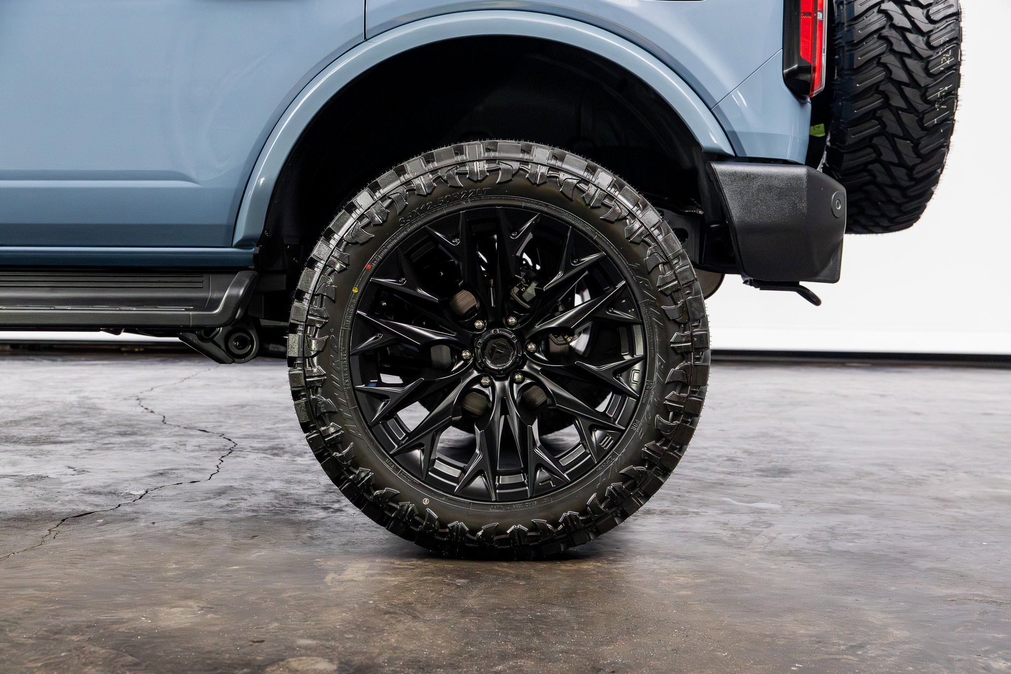 Used 2025 Ford Bronco Outer Banks AWD/4WD image 14