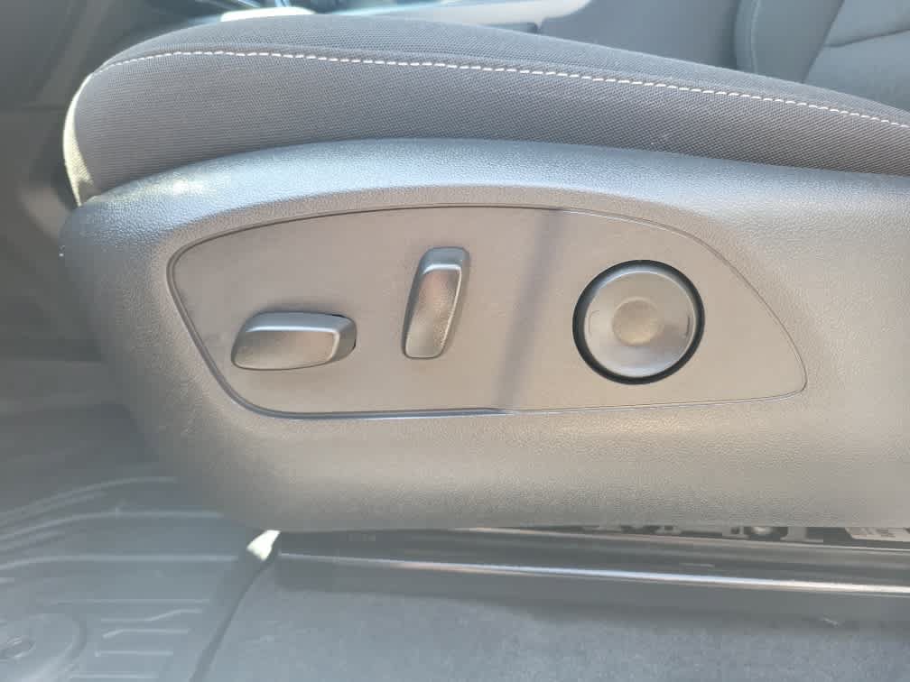 Used 2025 Chevrolet Equinox EV LT w/ Comfort Package AWD/4WD image 25