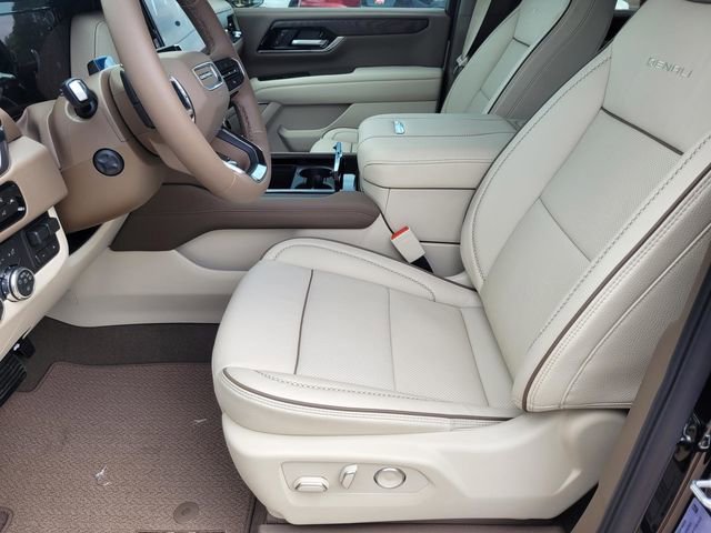 New 2026 GMC Yukon Denali w/ Denali Reserve Package AWD/4WD image 19