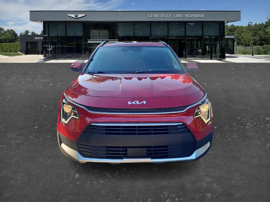Used 2023 Kia Niro EX FWD image 2