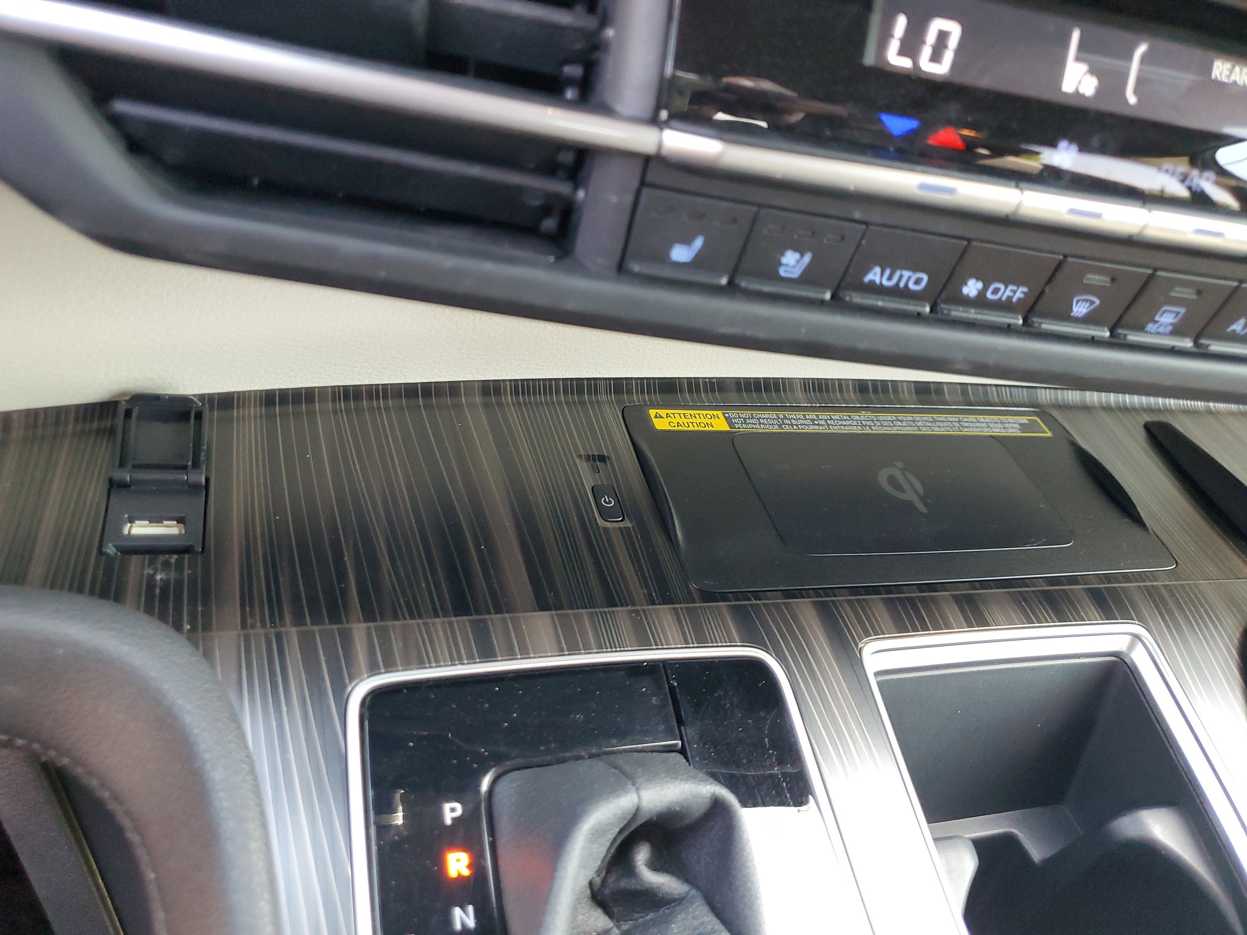 Used 2023 Toyota Sienna Platinum image 21