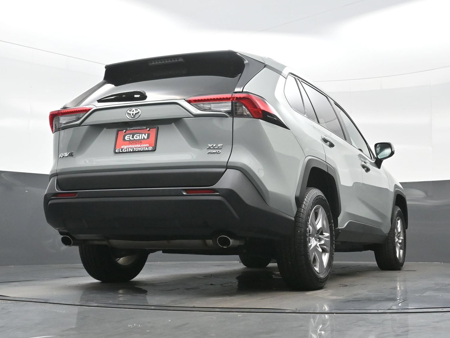 Used 2023 Toyota RAV4 XLE AWD/4WD image 31