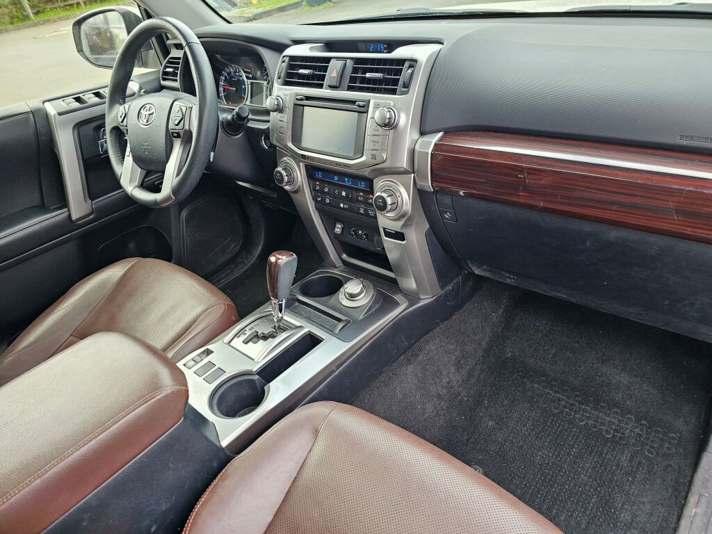 Used 2019 Toyota 4Runner Limited AWD/4WD image 13