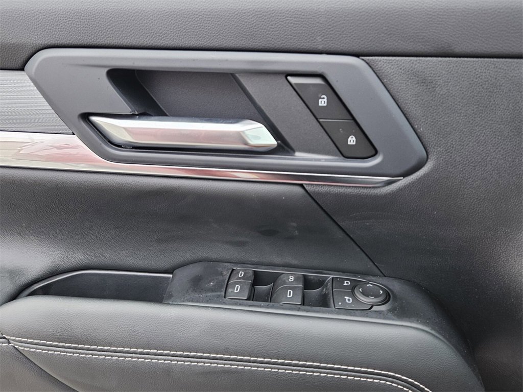 New 2026 GMC Terrain Elevation w/ LPO, Floor Liner Package image 27