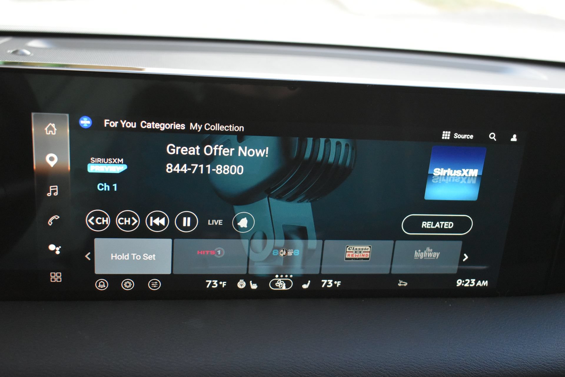 Used 2025 Nissan Armada SL w/ Captain's Chari Seat Package AWD/4WD image 29