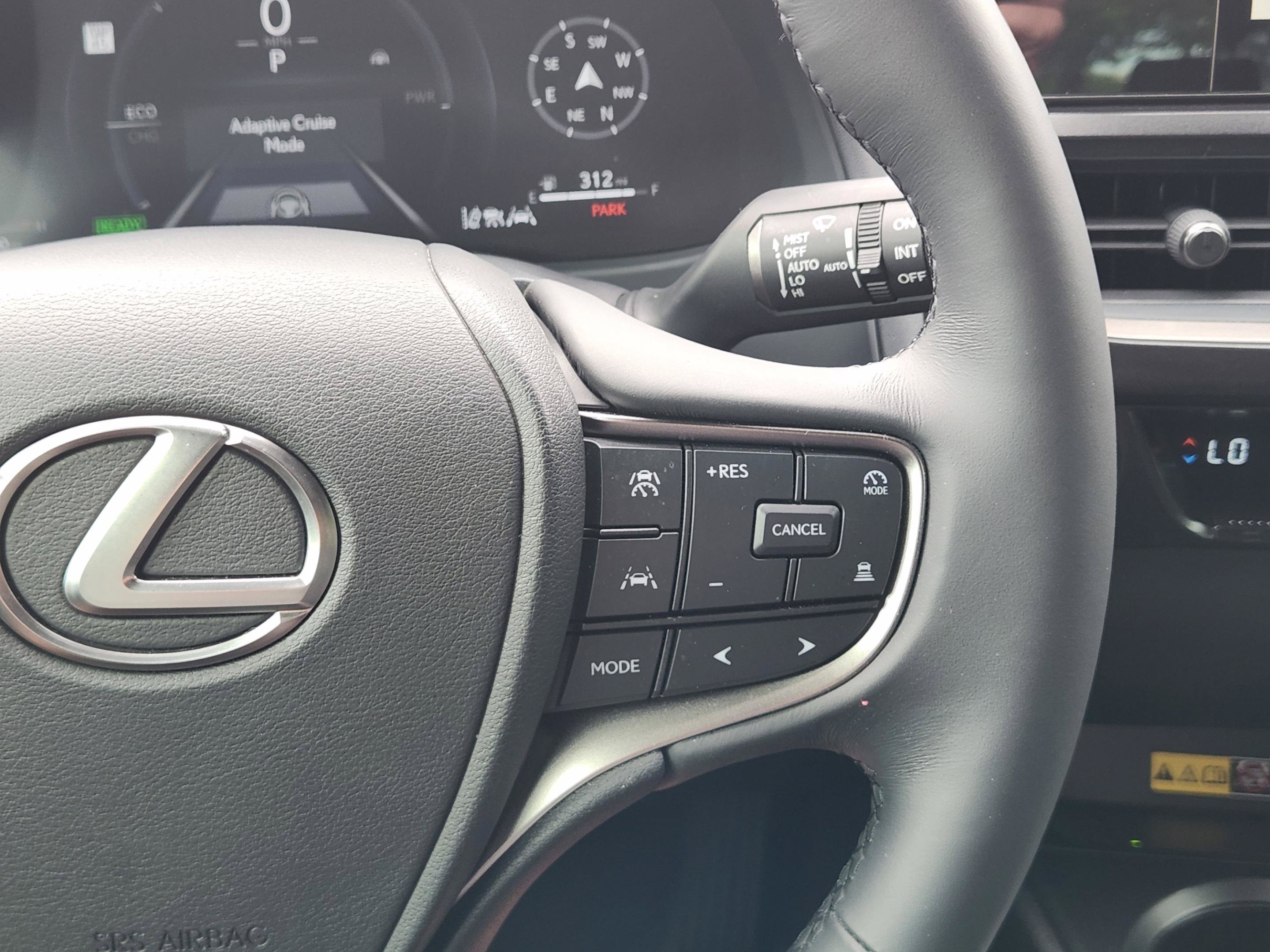 Used 2025 Lexus UX 300h FWD image 25