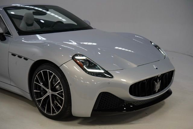 New 2026 Maserati GranCabrio Modena image 9