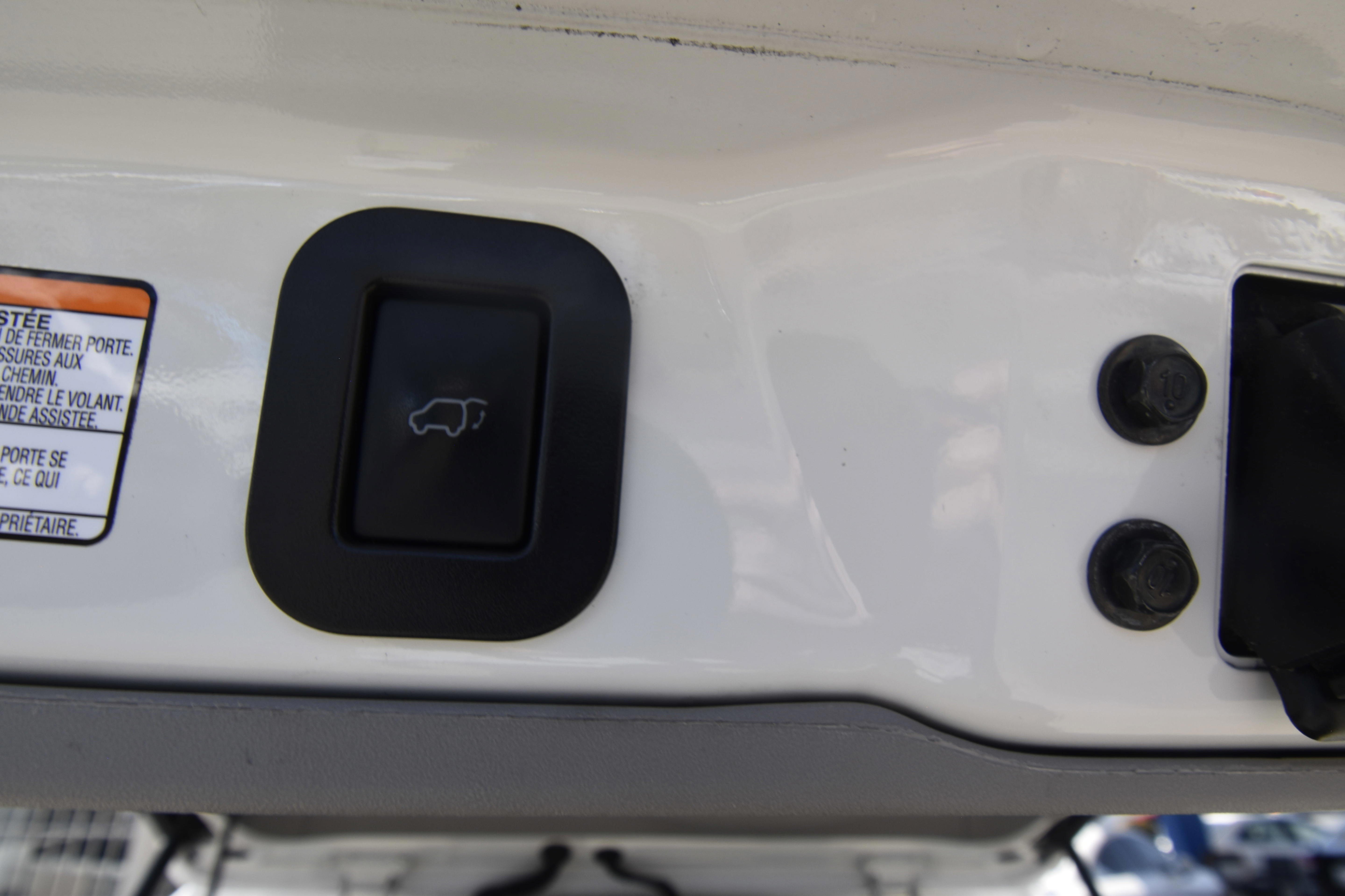 Used 2015 Toyota Sienna SE Premium FWD image 23