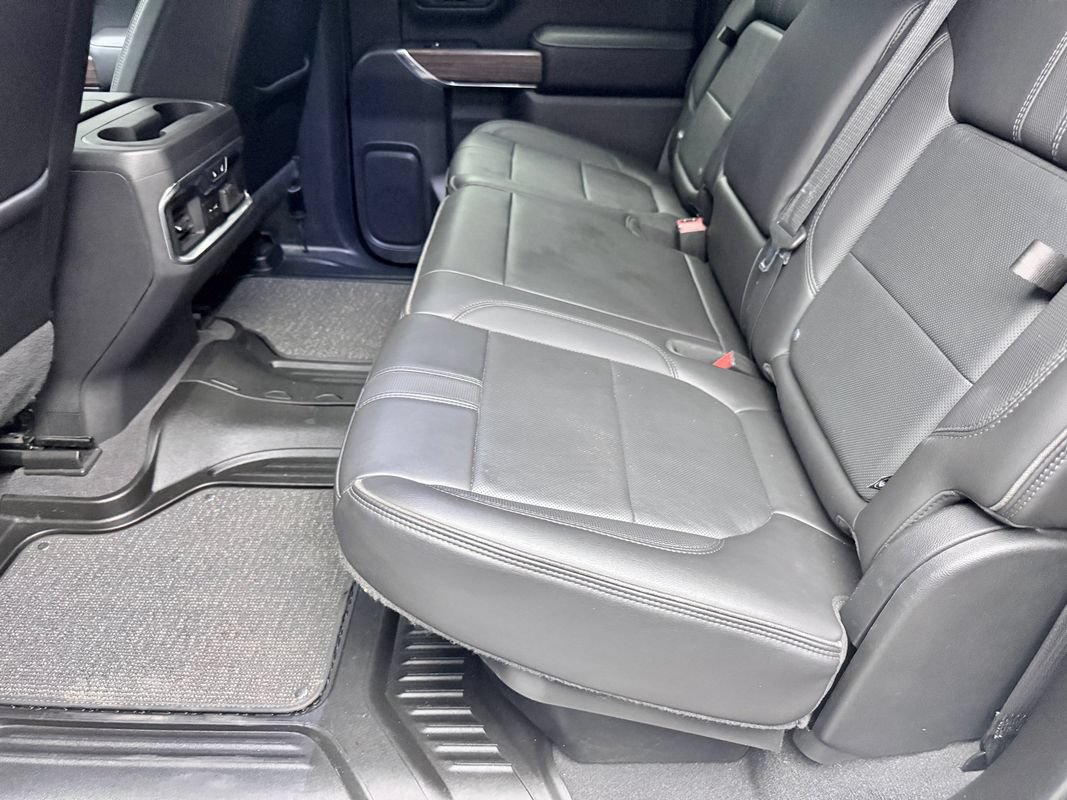 Used 2021 Chevrolet Silverado 1500 High Country w/ Technology Package AWD/4WD image 13