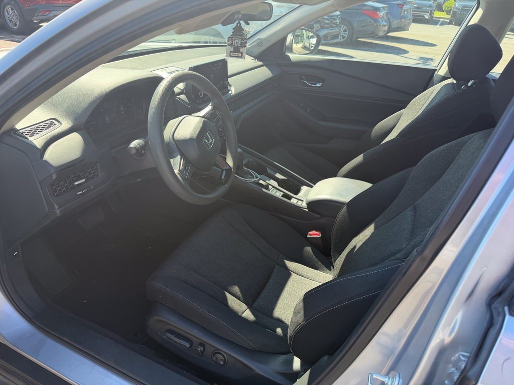 Used 2023 Honda Accord EX image 7
