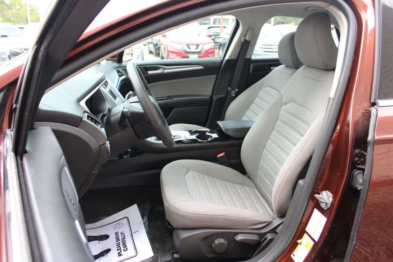 Used 2016 Ford Fusion S FWD image 11