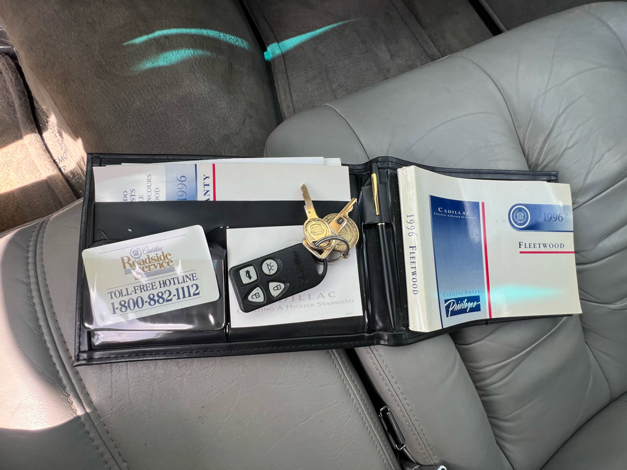 Used 1996 Cadillac Fleetwood Brougham image 46