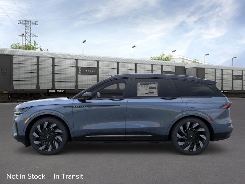 New 2025 Lincoln Nautilus Reserve w/ Jet Appearance Package image 3