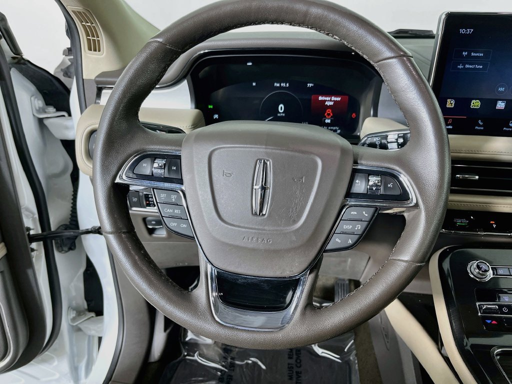 Used 2022 Lincoln Nautilus FWD image 13