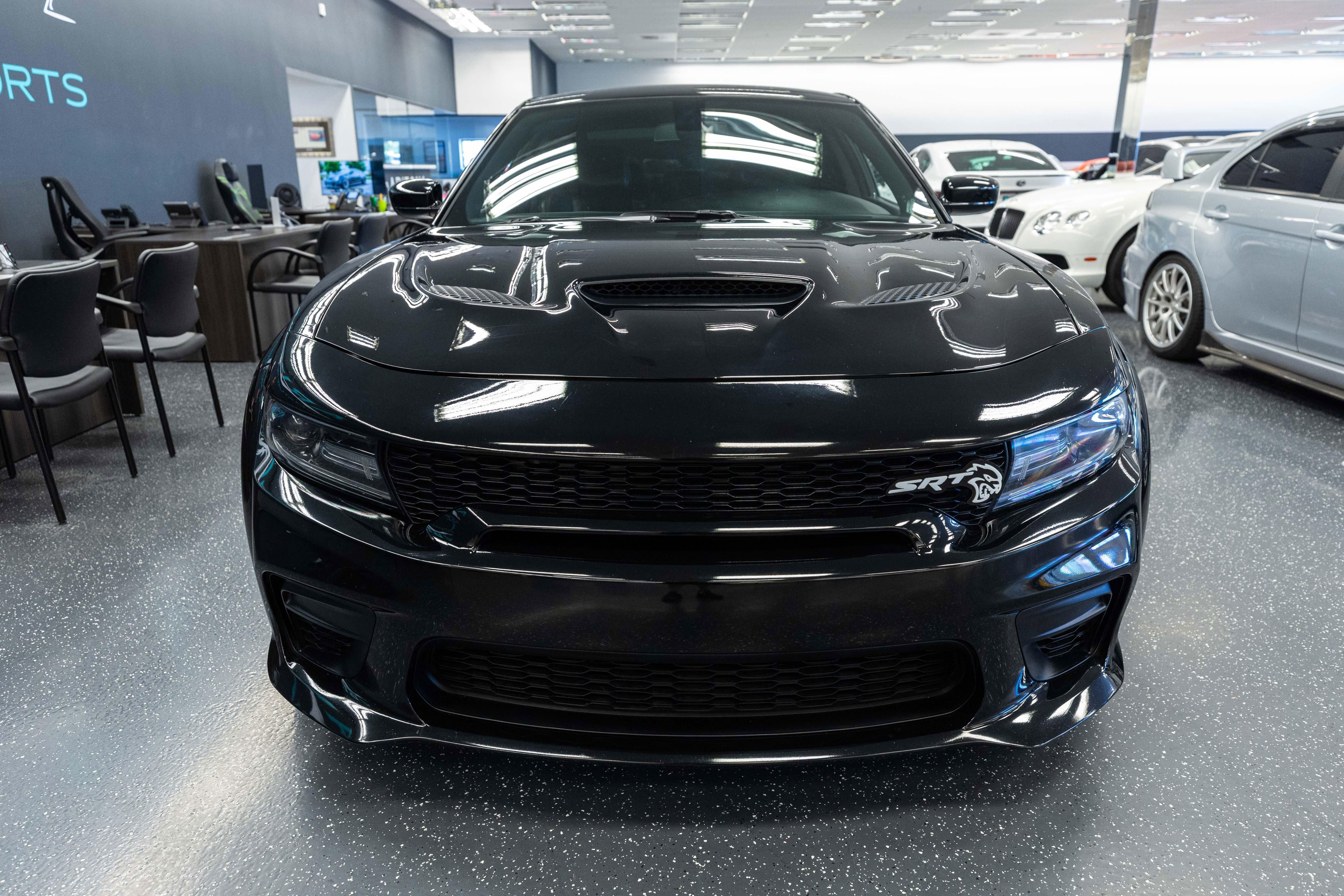 Used 2020 Dodge Charger SRT Hellcat w/ Harman/Kardon Audio Group RWD image 2