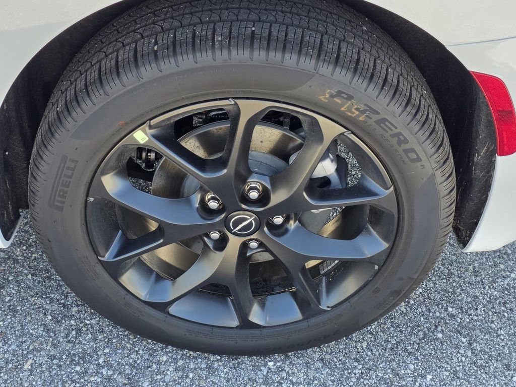 New 2026 Chrysler Pacifica Limited w/ Uconnect Theater Family Group image 46