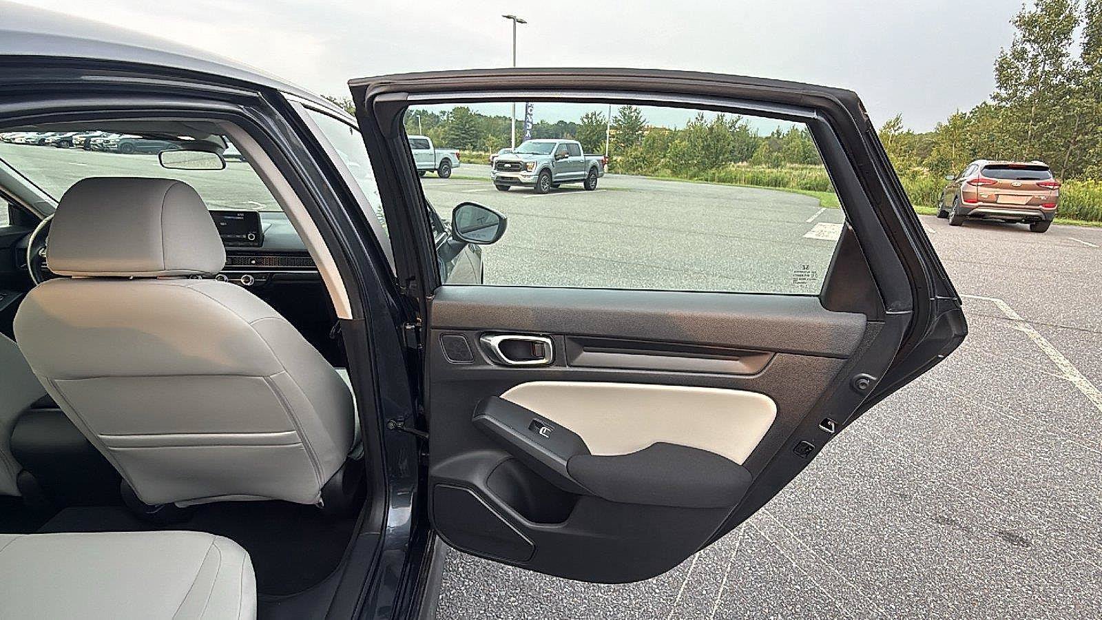 Used 2024 Honda Civic EX image 18