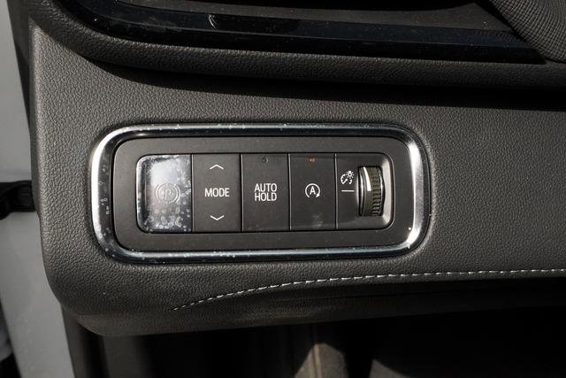 Used 2025 Buick Enclave Preferred image 13