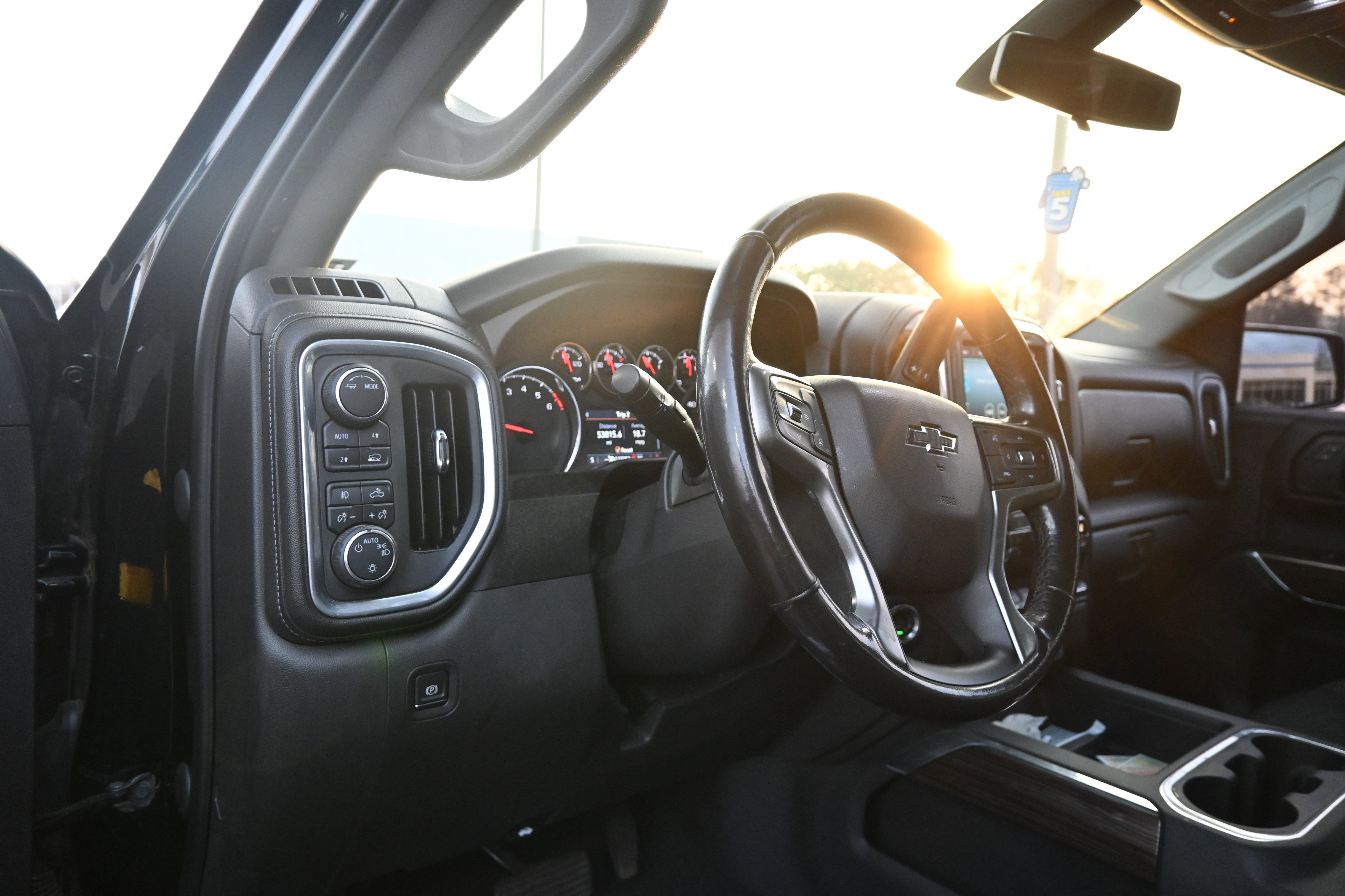 Used 2020 Chevrolet Silverado 1500 RST w/ All-Star Edition image 3