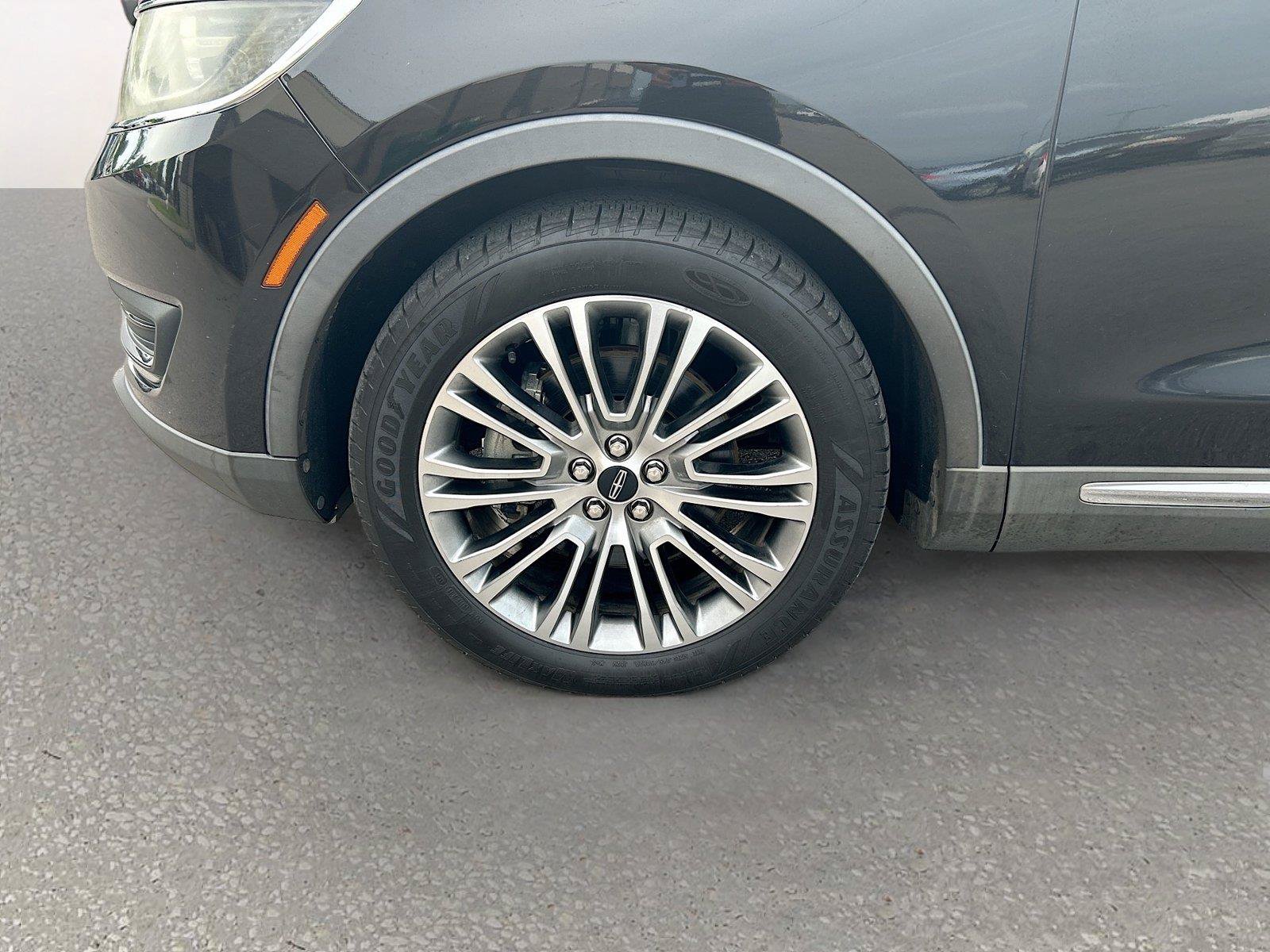 Used 2017 Lincoln MKX Reserve w/ Lincoln MKX Climate Package FWD image 44